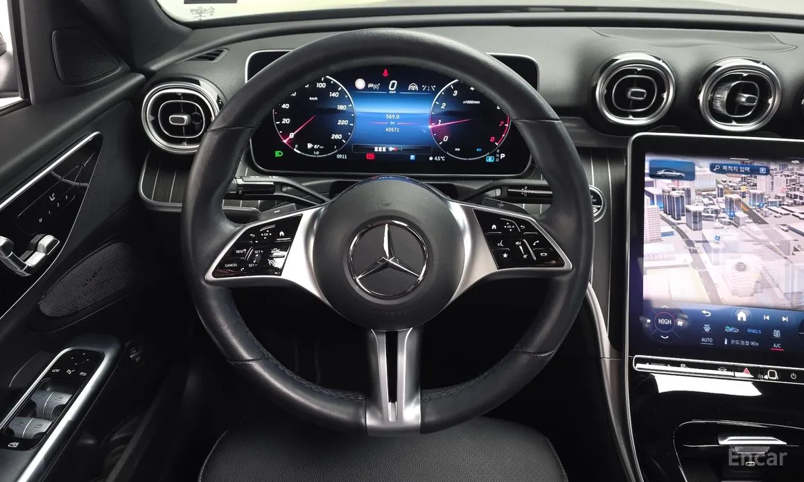 Фото 13 - Mercedes-Benz C-Class