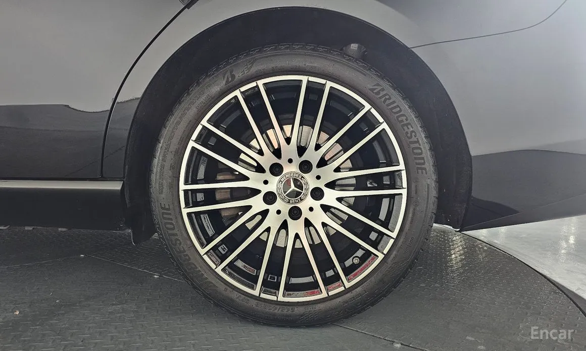 Фото 5 - Mercedes-Benz C-Class