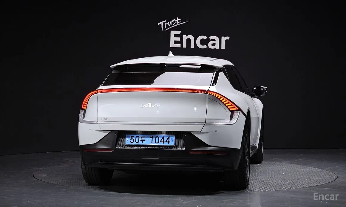 Фото 4 - Kia EV6