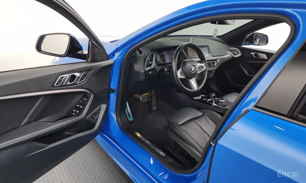 Фото 10 - BMW 1 Series