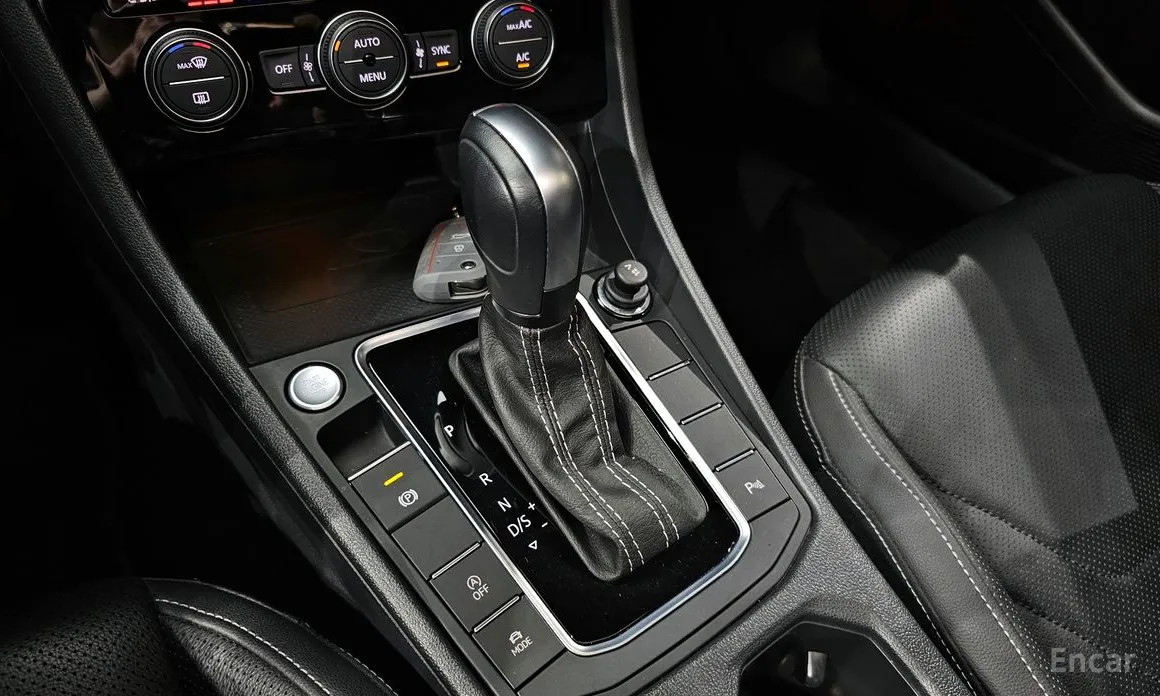 Фото 9 - Volkswagen Jetta