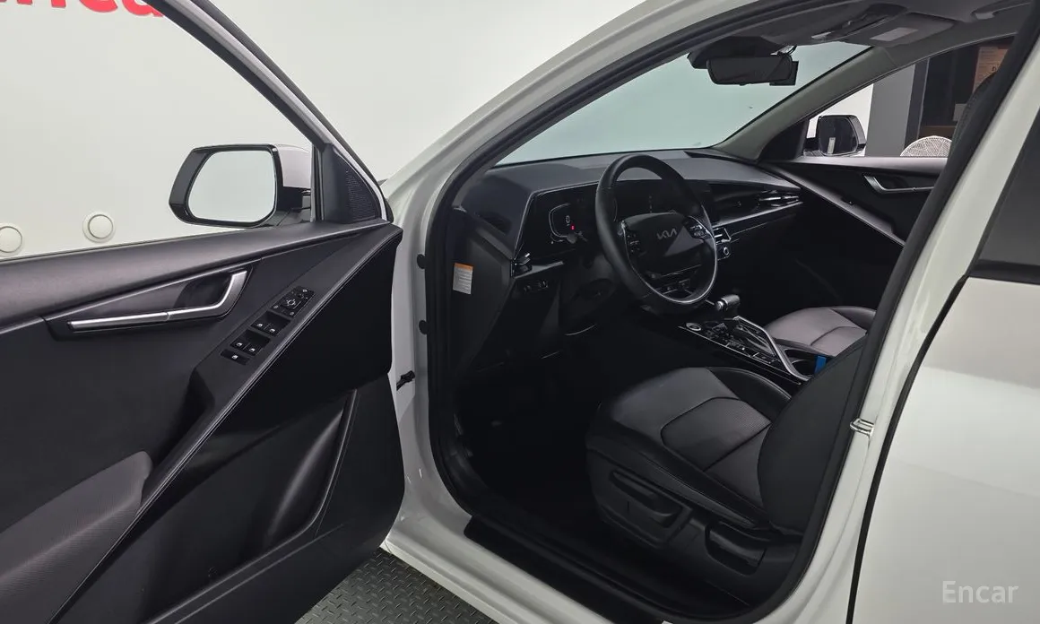 Фото 10 - Kia Niro