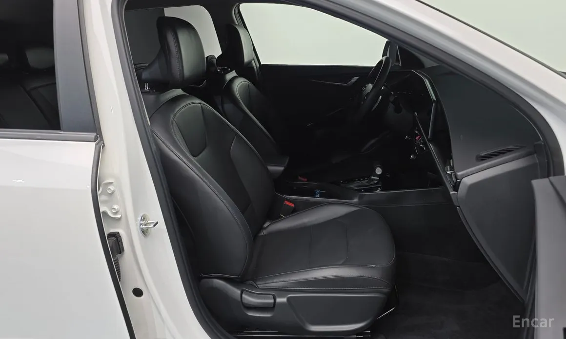 Фото 11 - Kia Niro