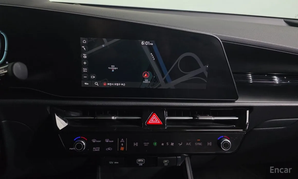 Фото 14 - Kia Niro