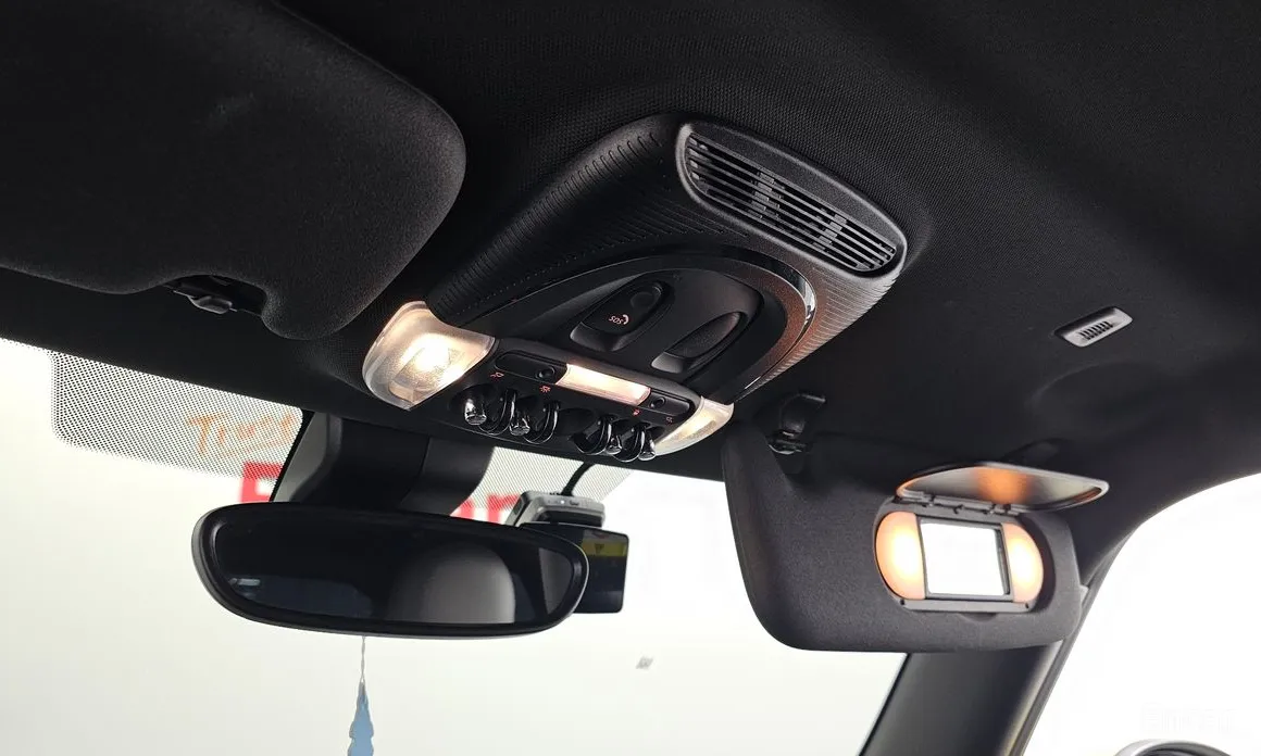 Фото 18 - Mini Cooper