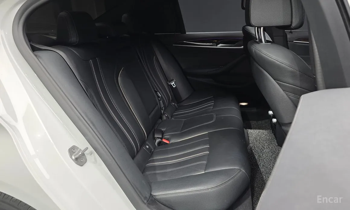 Фото 12 - BMW 5 Series