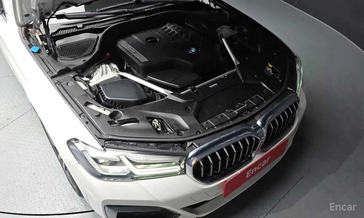 Фото 6 - BMW 5 Series