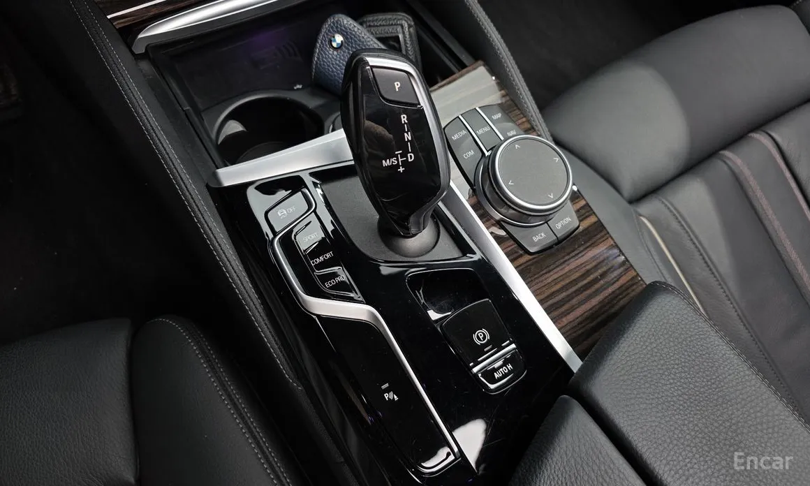 Фото 9 - BMW 5 Series