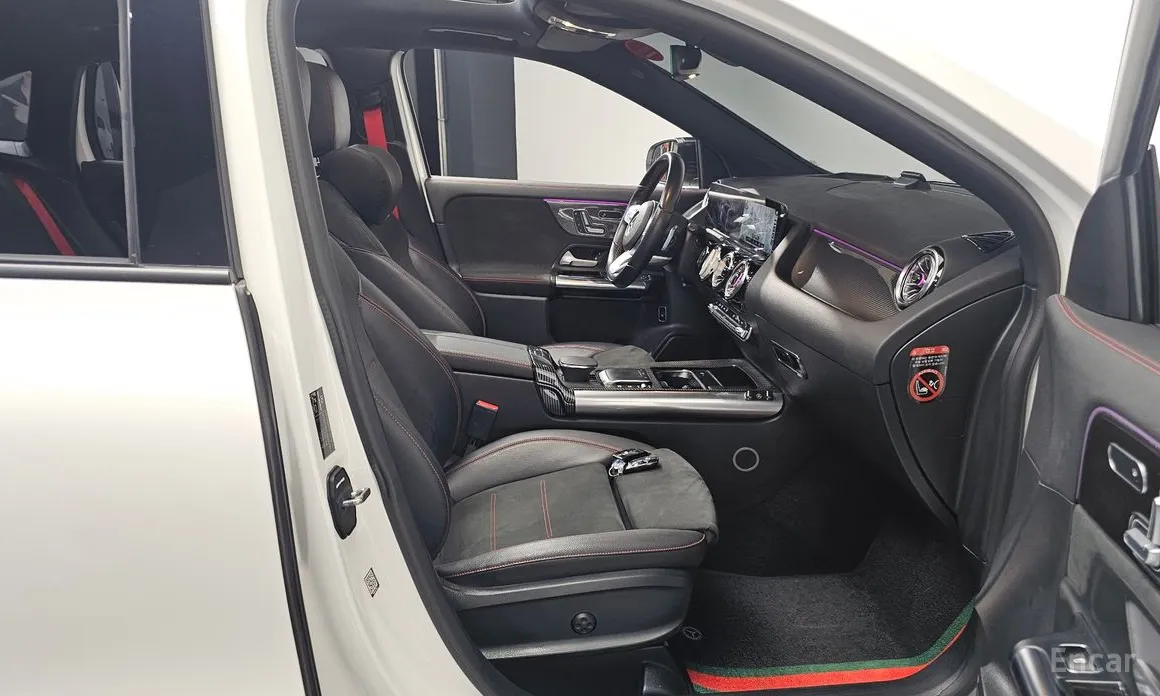 Фото 11 - Mercedes-Benz GLA-Class