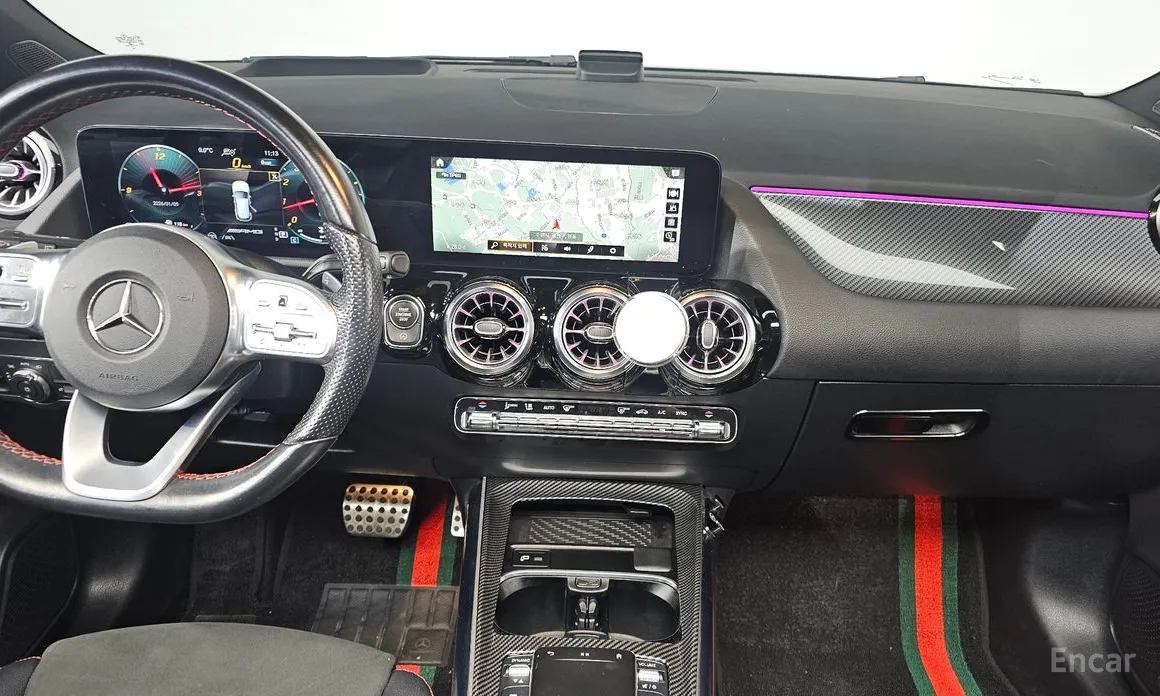 Фото 14 - Mercedes-Benz GLA-Class