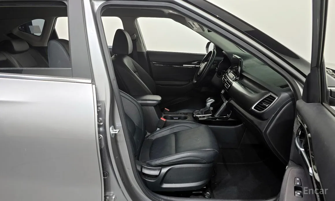 Фото 11 - Kia Seltos