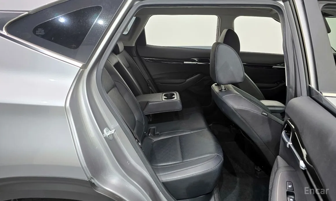 Фото 12 - Kia Seltos