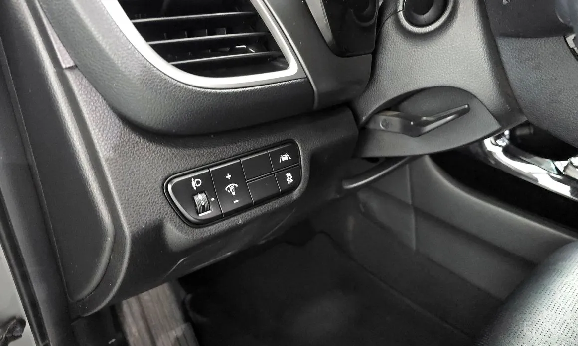 Фото 17 - Kia Seltos