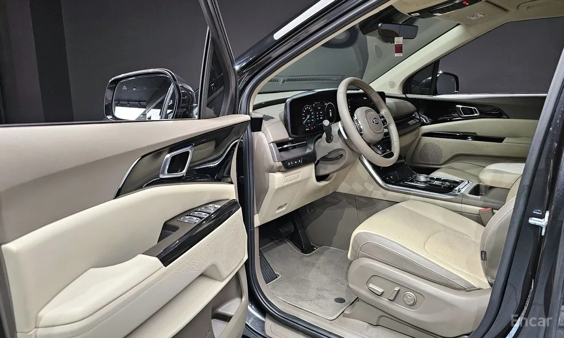 Фото 11 - Kia Carnival