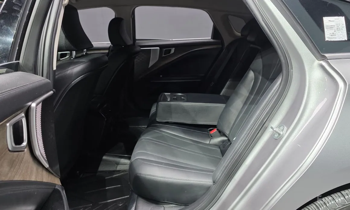 Фото 12 - Kia K8