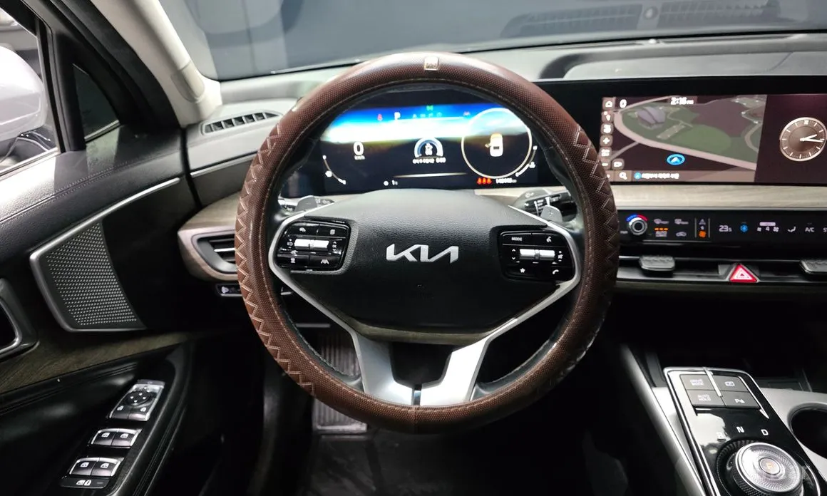 Фото 13 - Kia K8