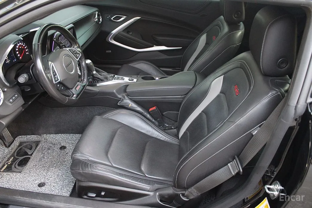 Фото 16 - Chevrolet Camaro