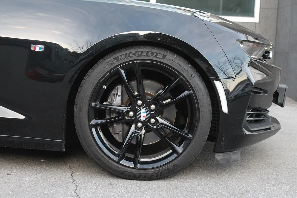 Фото 19 - Chevrolet Camaro