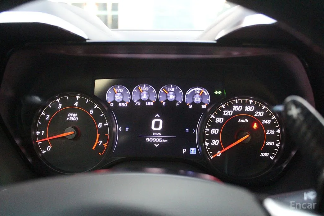 Фото 8 - Chevrolet Camaro