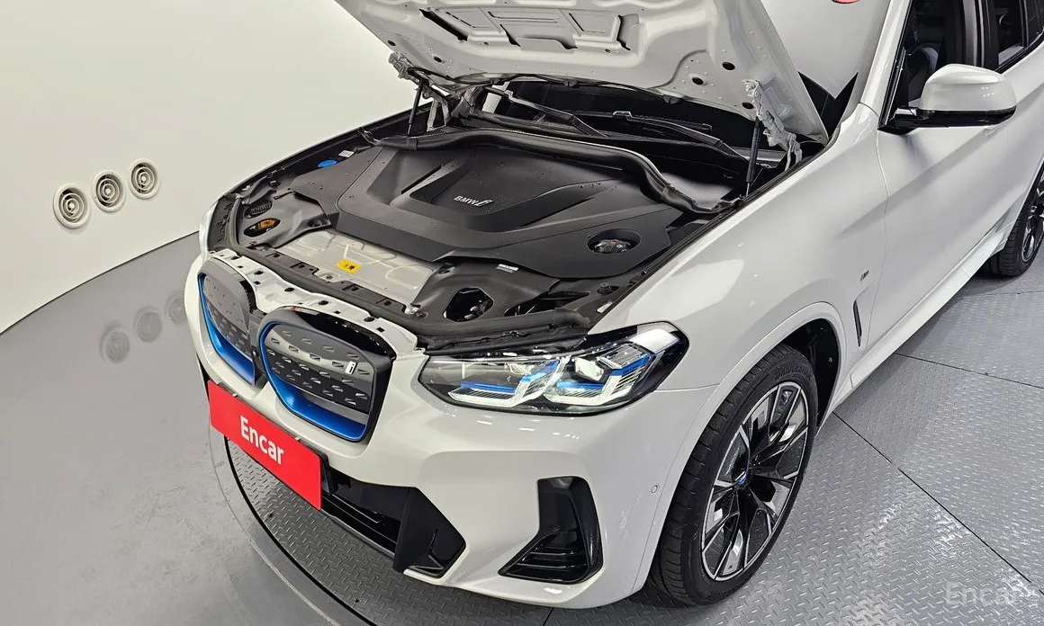 Фото 6 - BMW iX3