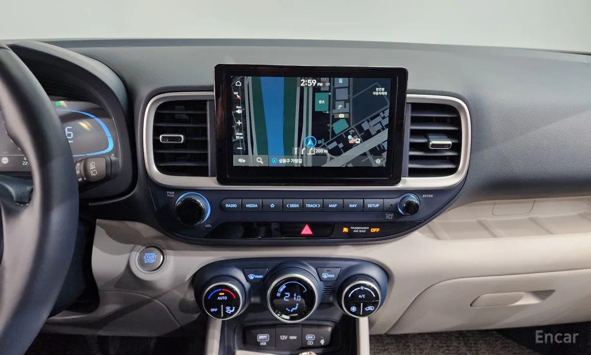 Фото 16 - Hyundai Venue