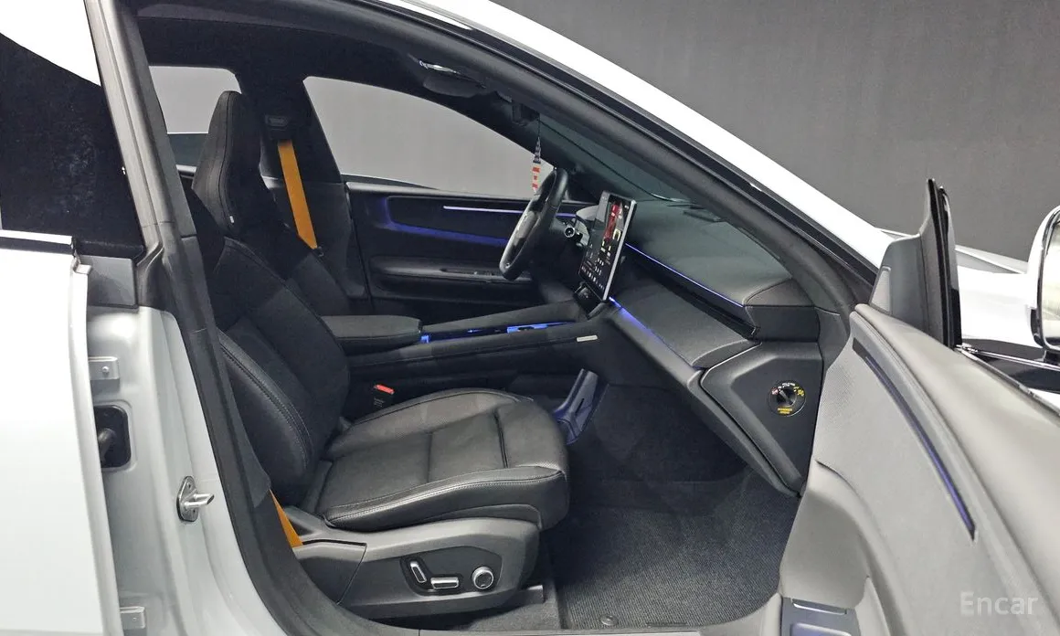 Фото 11 - Polestar 4