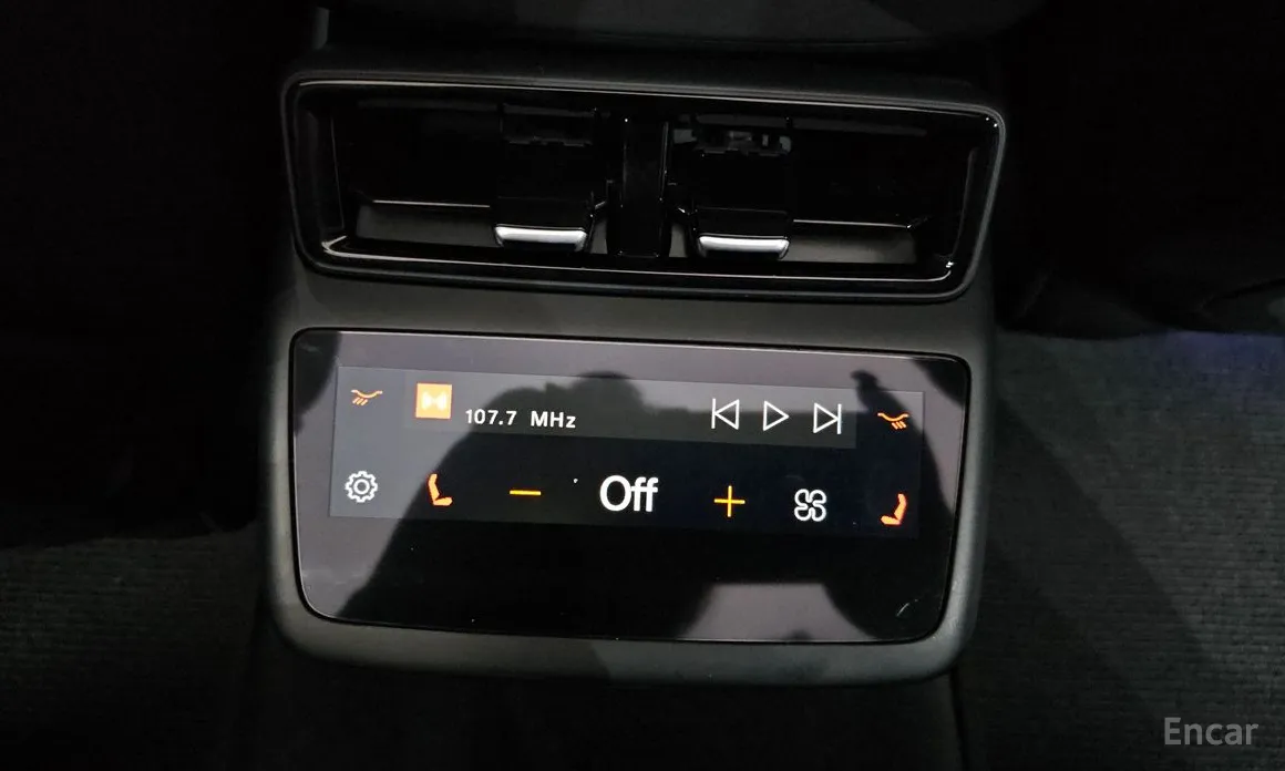 Фото 18 - Polestar 4