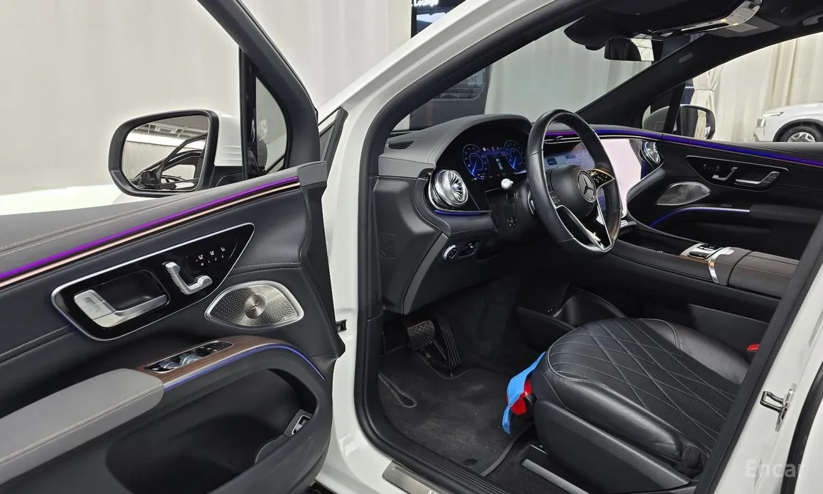 Фото 10 - Mercedes-Benz EQS