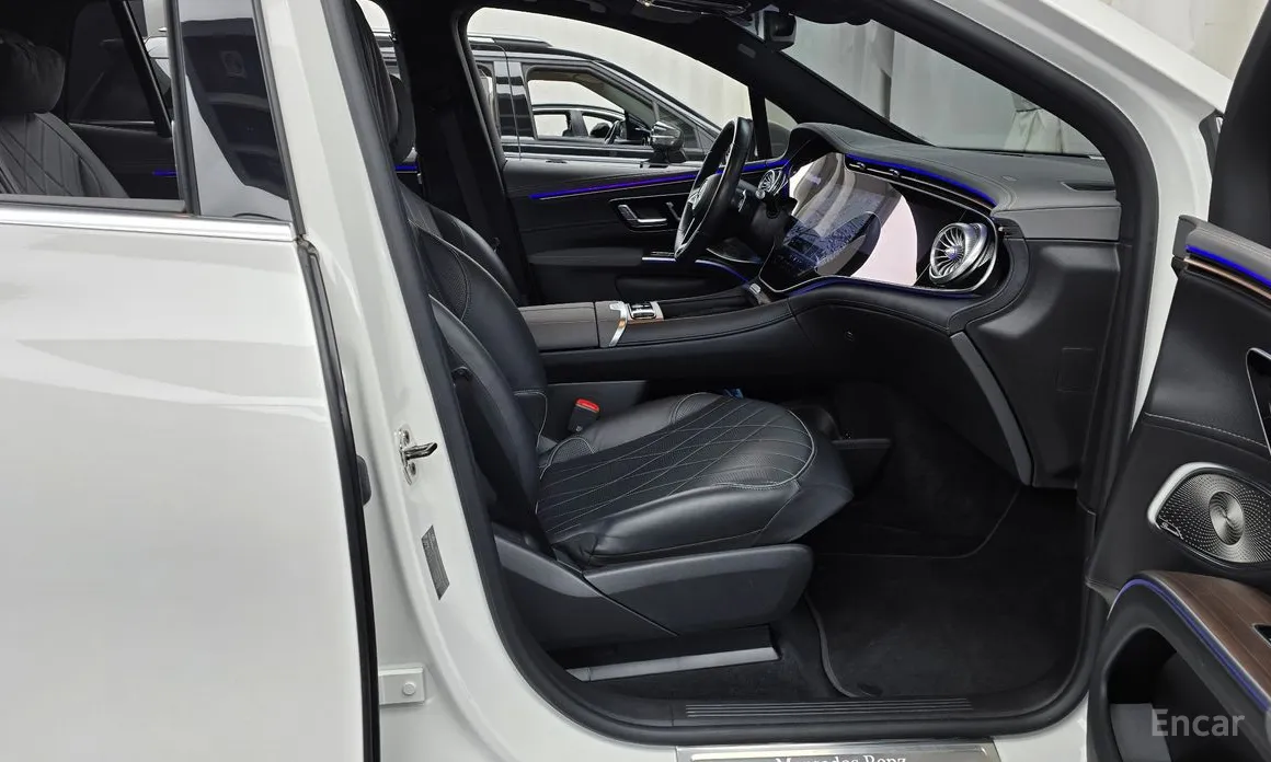 Фото 11 - Mercedes-Benz EQS