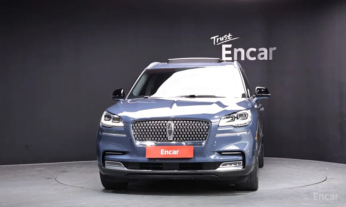 Фото 3 - Lincoln Aviator