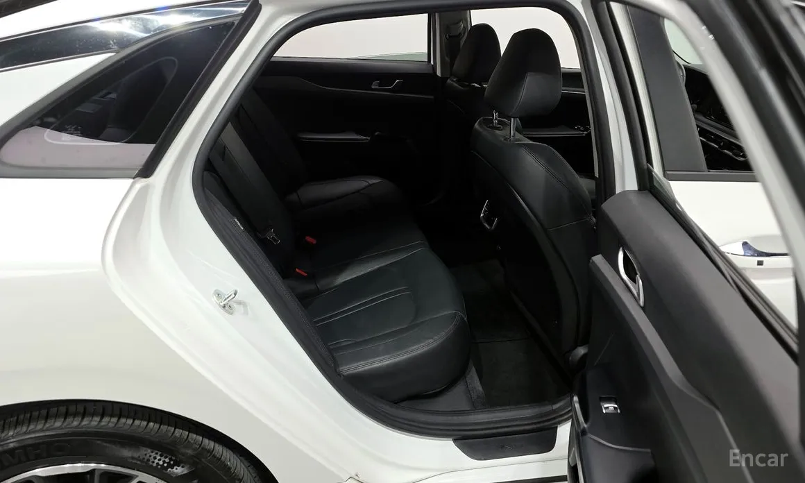 Фото 12 - Kia K5