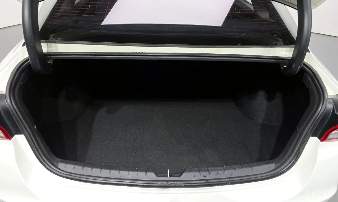 Фото 20 - Kia K5