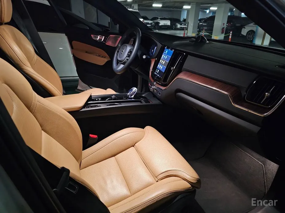 Фото 13 - Volvo XC60