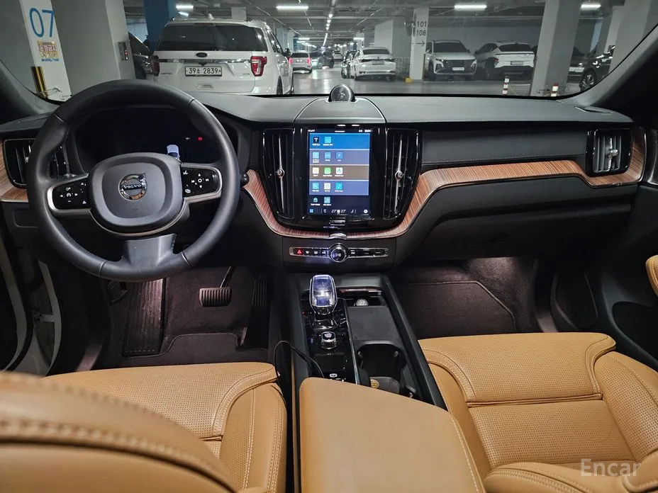 Фото 15 - Volvo XC60