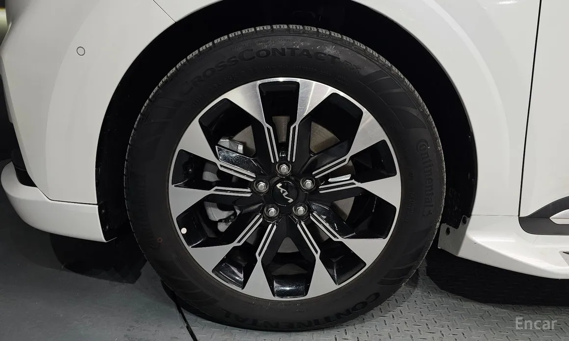 Фото 5 - Kia Carnival