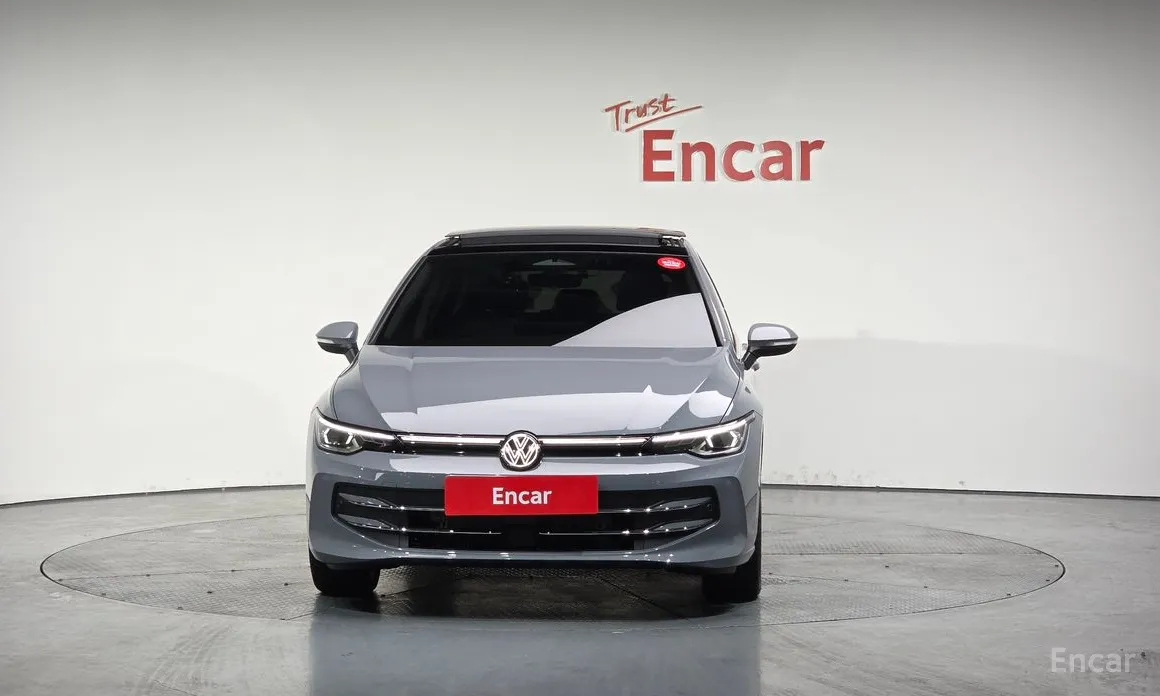 Фото 3 - Volkswagen Golf