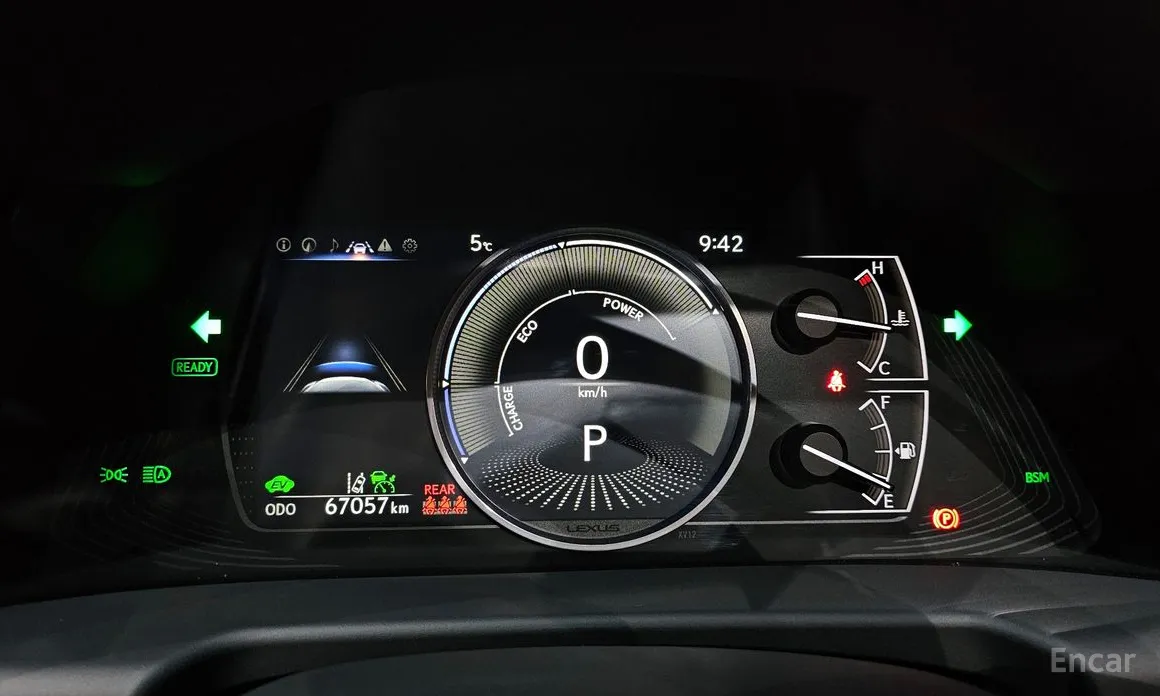 Фото 8 - Lexus ES