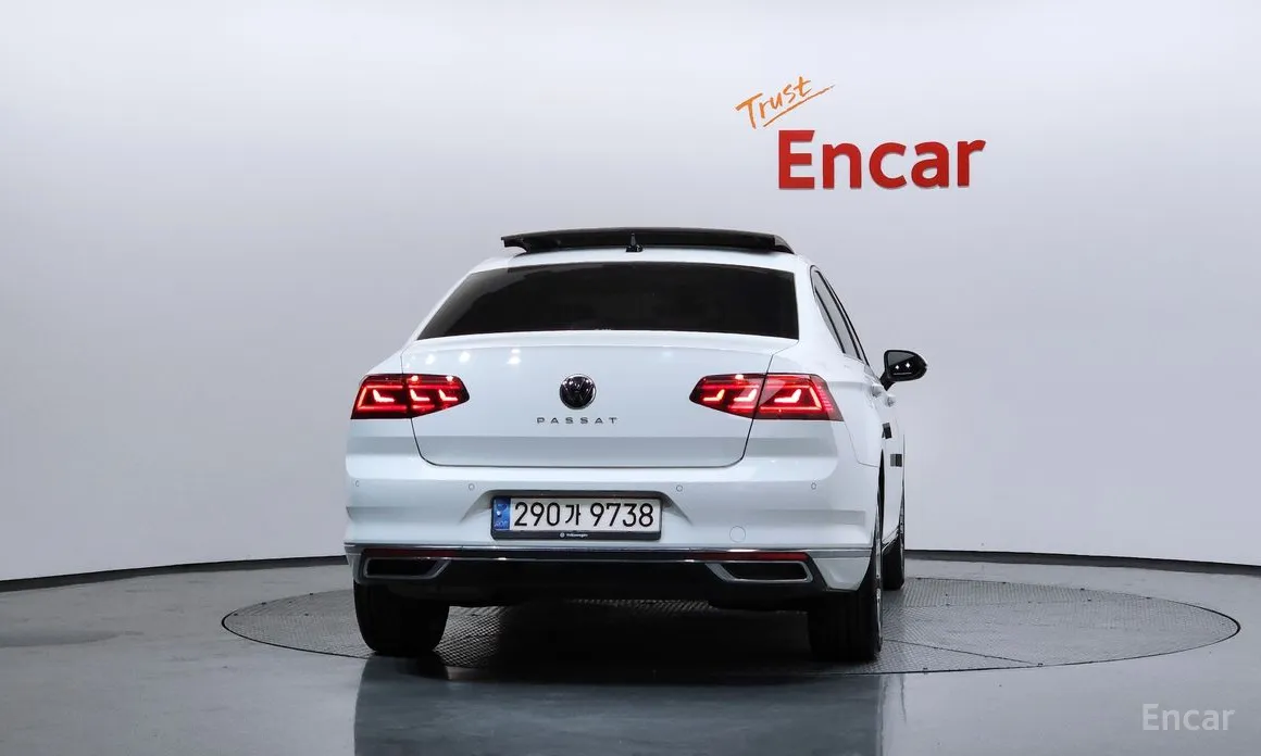 Фото 4 - Volkswagen Passat