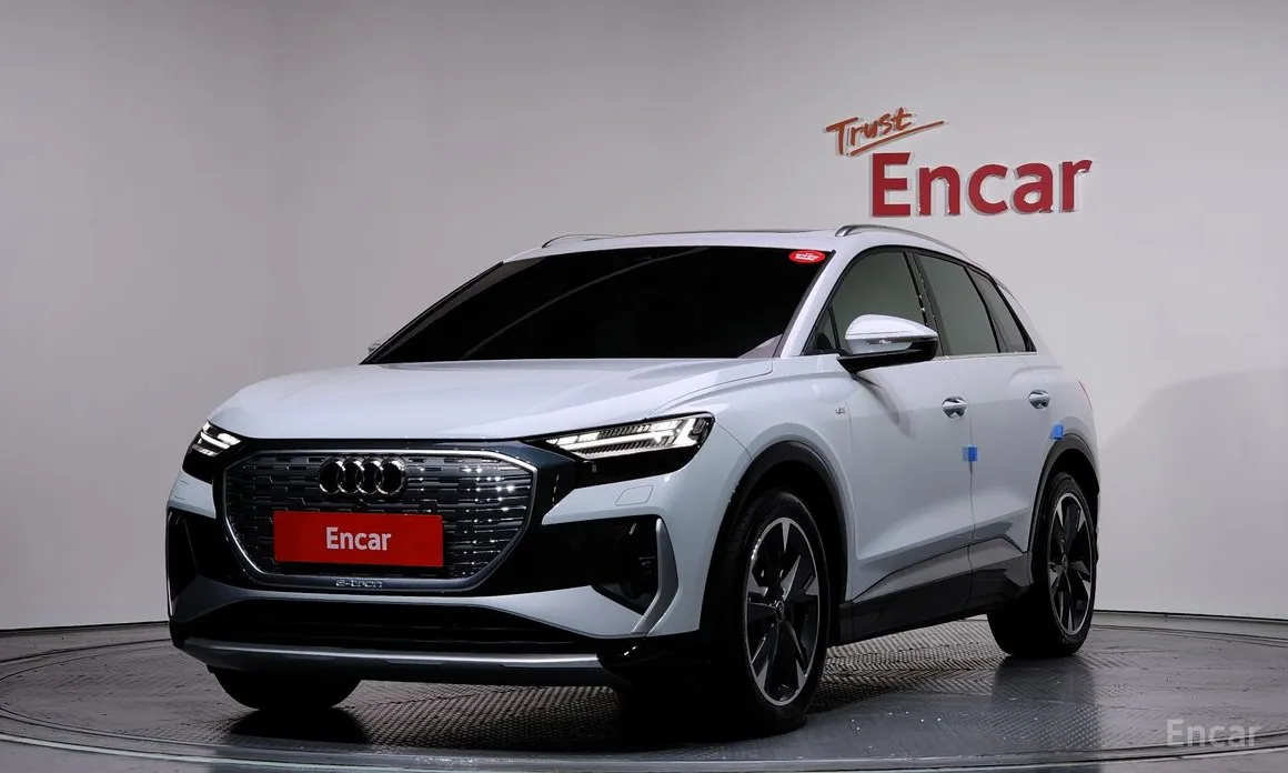 Фото 1 - Audi Q4 e-tron