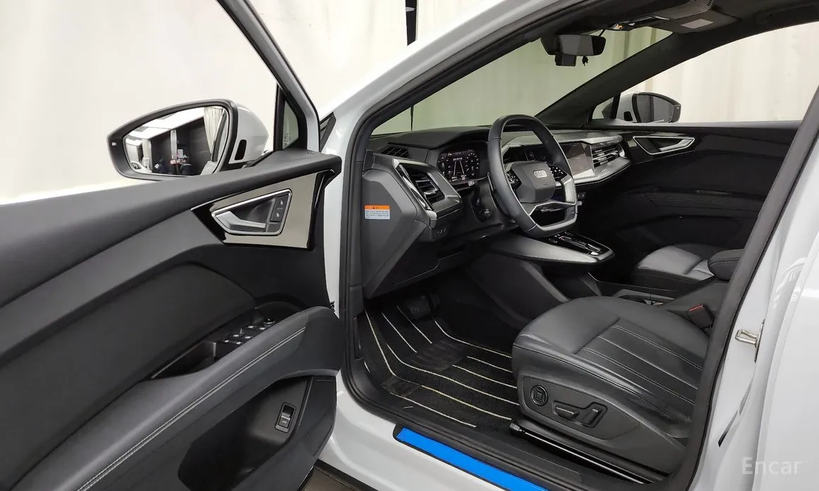 Фото 10 - Audi Q4 e-tron