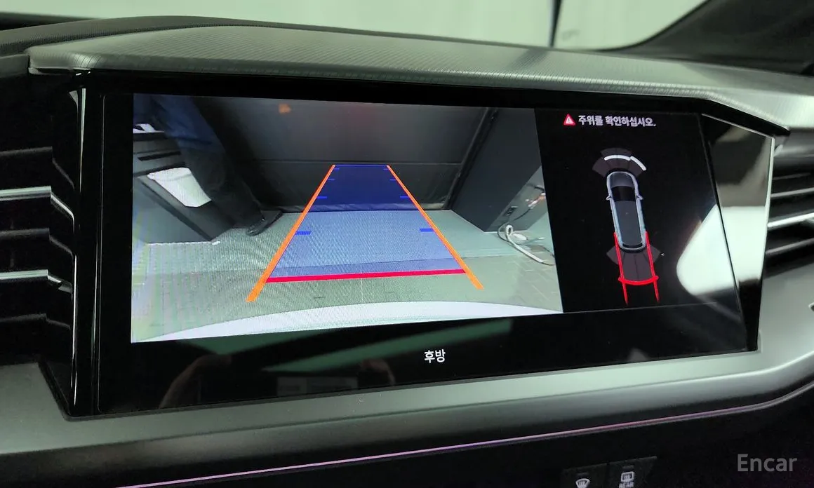 Фото 15 - Audi Q4 e-tron