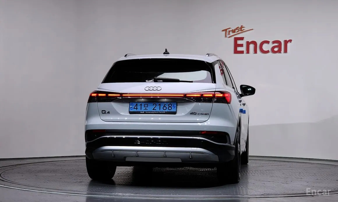 Фото 4 - Audi Q4 e-tron