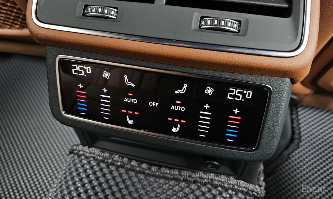 Фото 19 - Audi A6