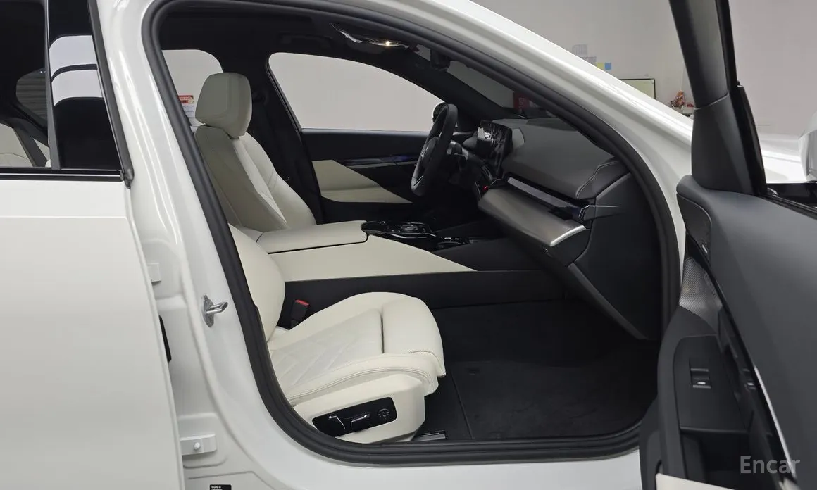 Фото 11 - BMW 5 Series