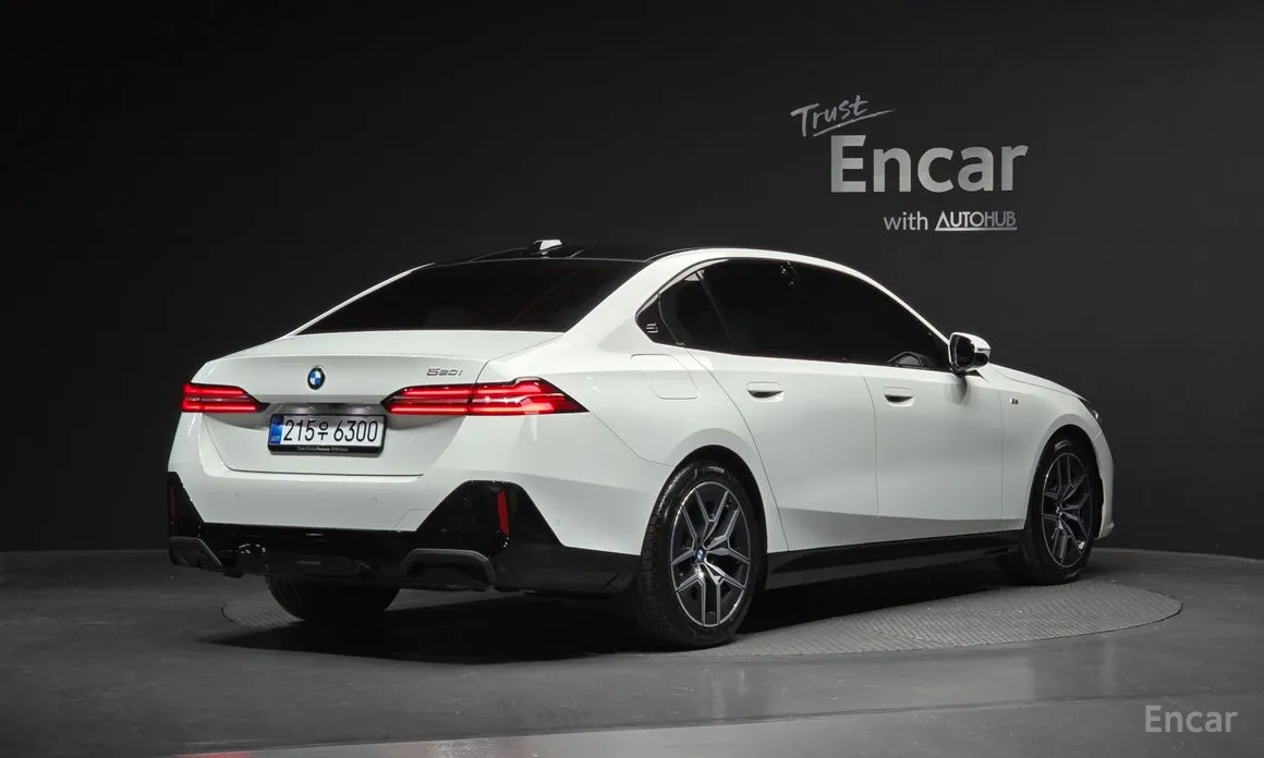 Фото 2 - BMW 5 Series