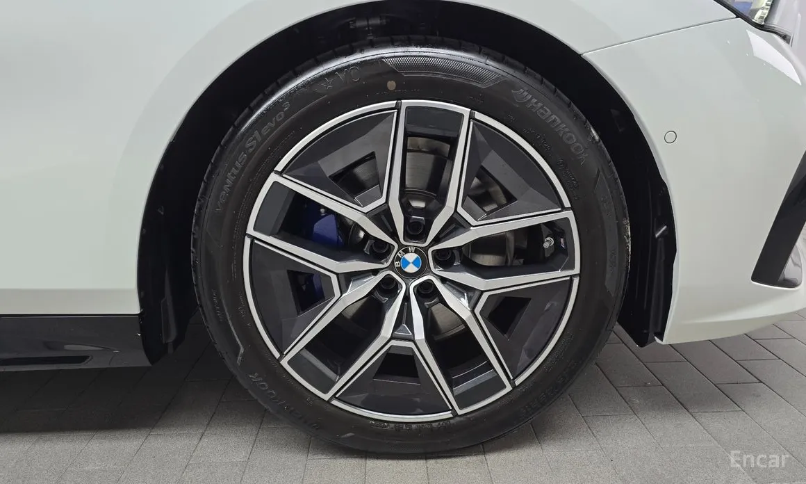 Фото 5 - BMW 5 Series