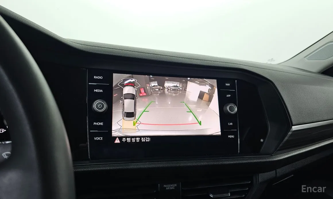 Фото 18 - Volkswagen Jetta