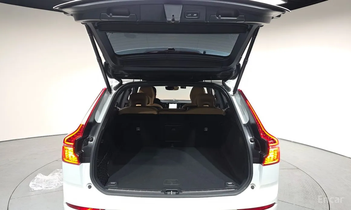 Фото 20 - Volvo XC60