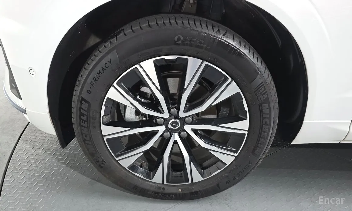 Фото 5 - Volvo XC60