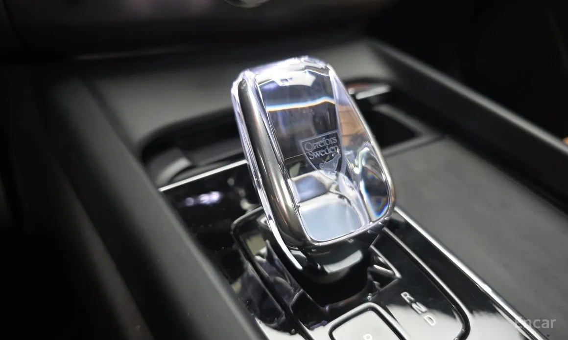 Фото 9 - Volvo XC60